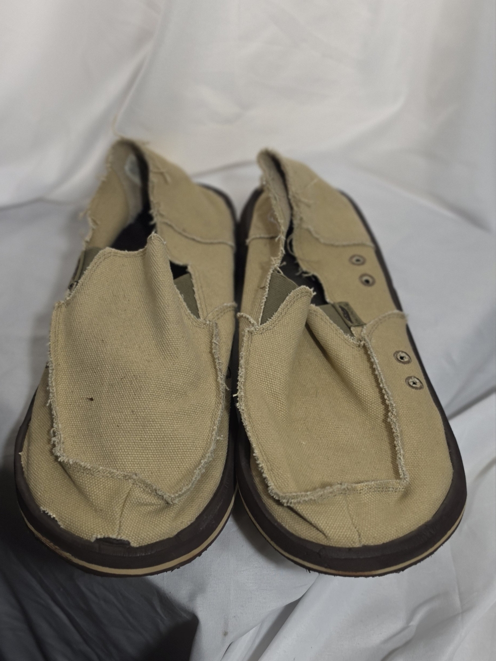 Maui and Sons Men's Slip-On Canvas Loafers in Tan with Brown Trim
